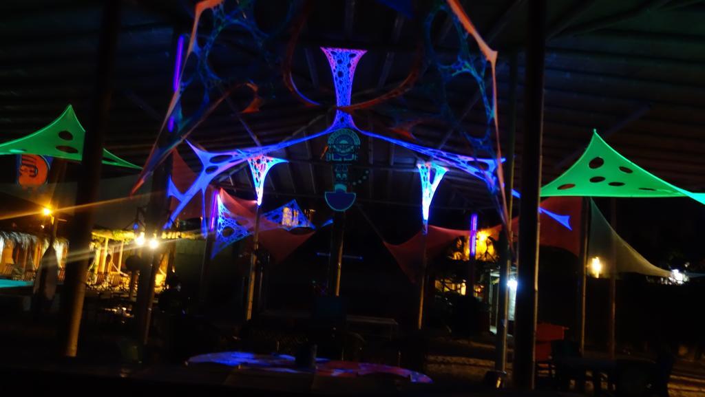 만코라 Psygon Surf Camp 호스텔 외부 사진